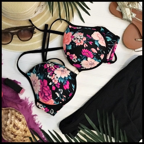 Shade & Shore Other - NWOT Shade & Shore Floral Bikini Swim Top